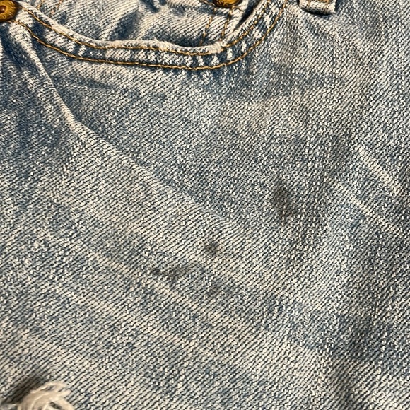Levi’d514 Slim Straight Denim Cut Off Shorts - Picture 6 of 6